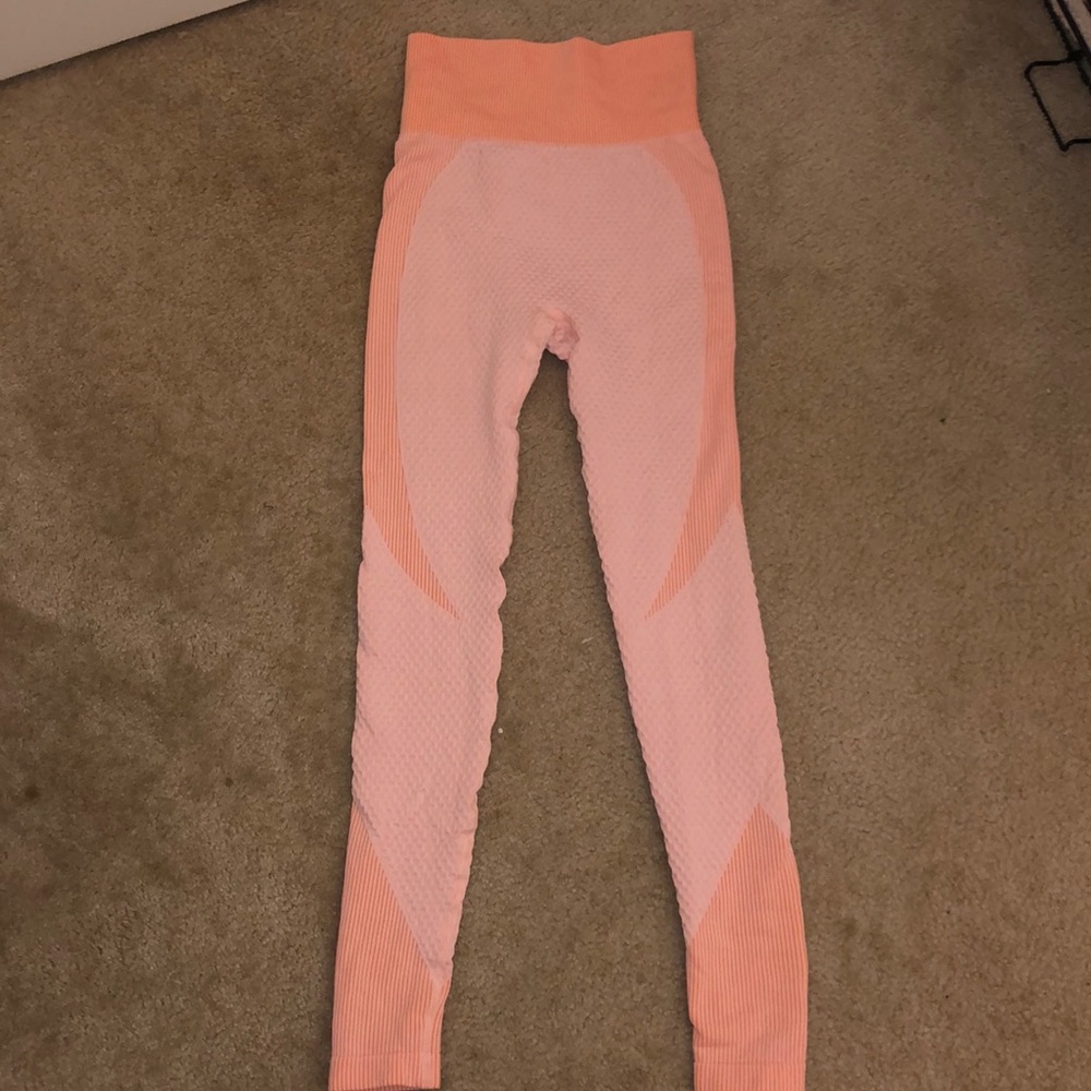 Astoria MOMENTUM Legging - Peaches and Cream